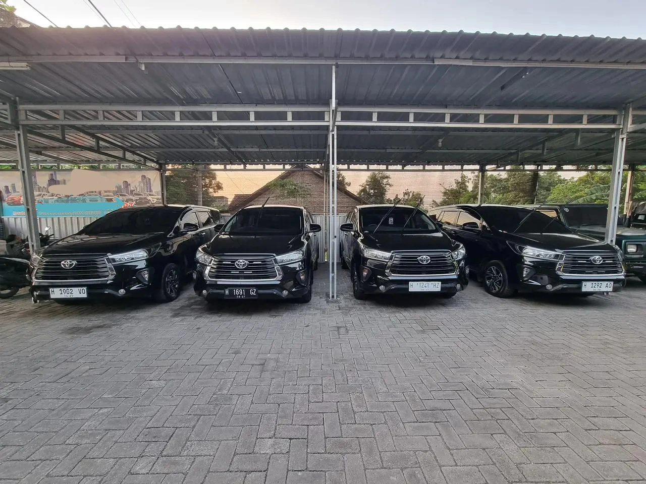 Wijaya Rentcar Semarang, sewa hiace semarang, rental hiace semarang